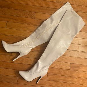 White above the knee heeled boots (Sz 7)